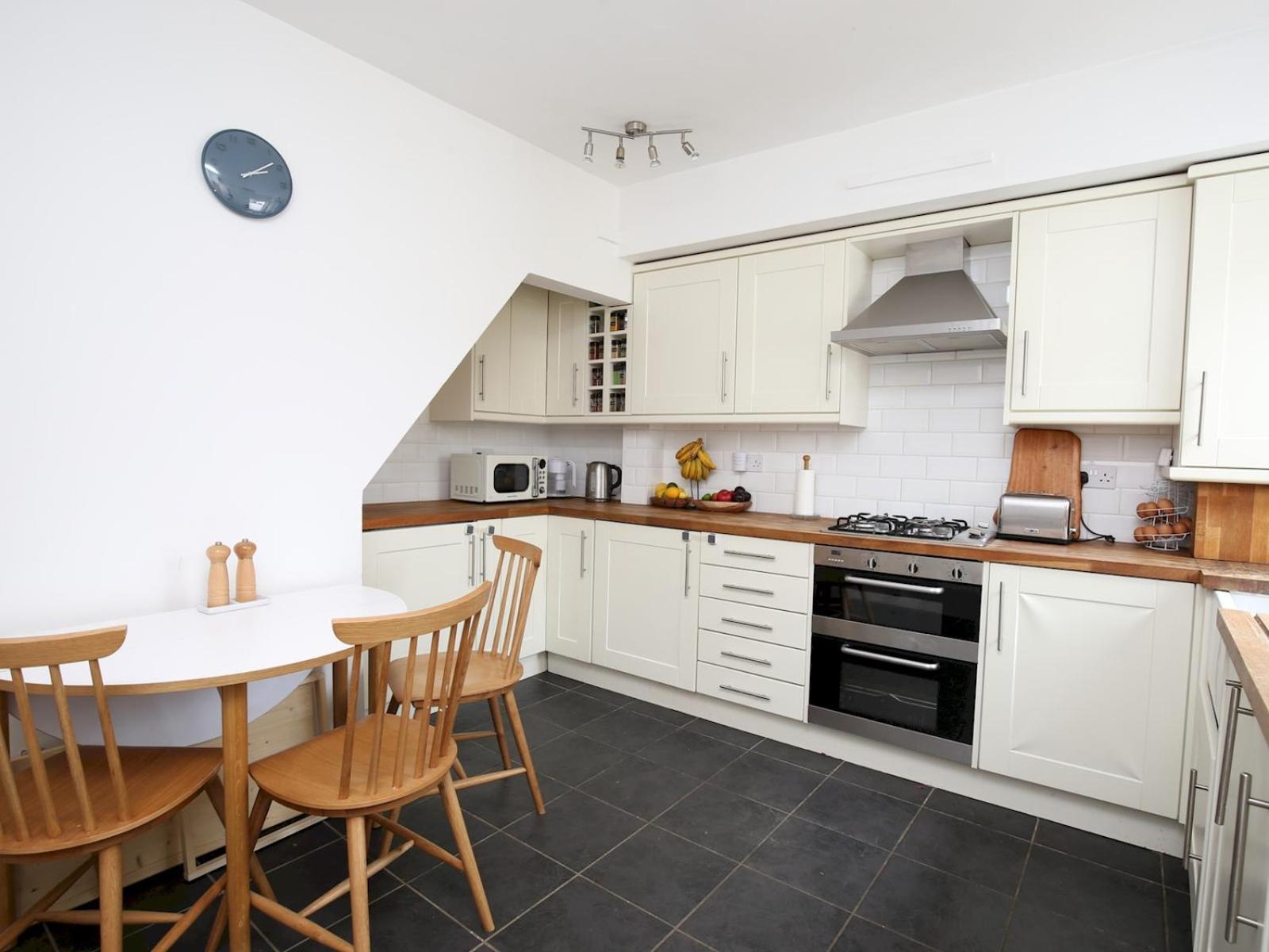 Sunny Victorian 2Br Townhouse Oxford Pass The Keys Villa Екстериор снимка